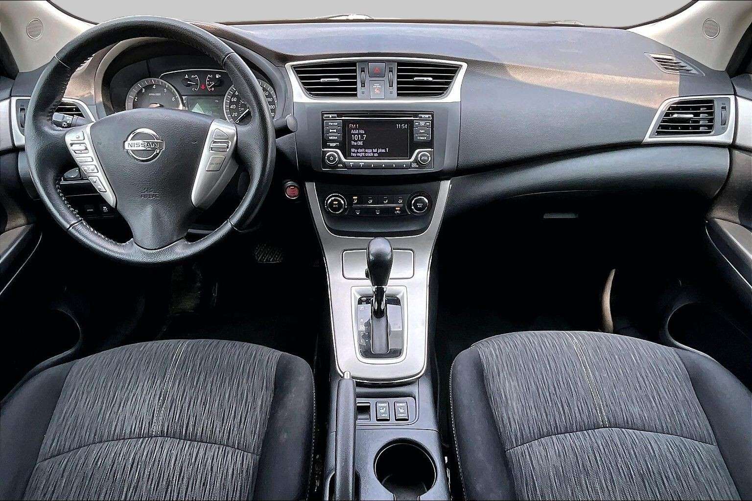 2015 Nissan Sentra SV — снимка 1