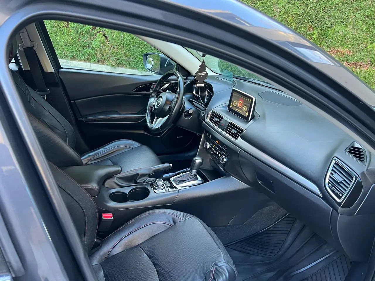 Mazda 3 photo Mazda 3