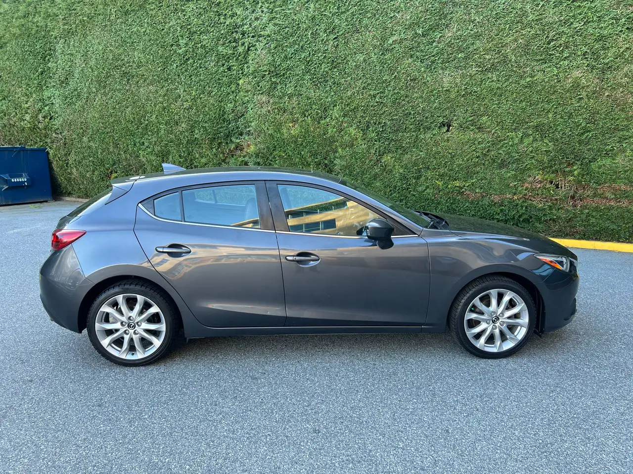 Mazda 3 photo Mazda 3