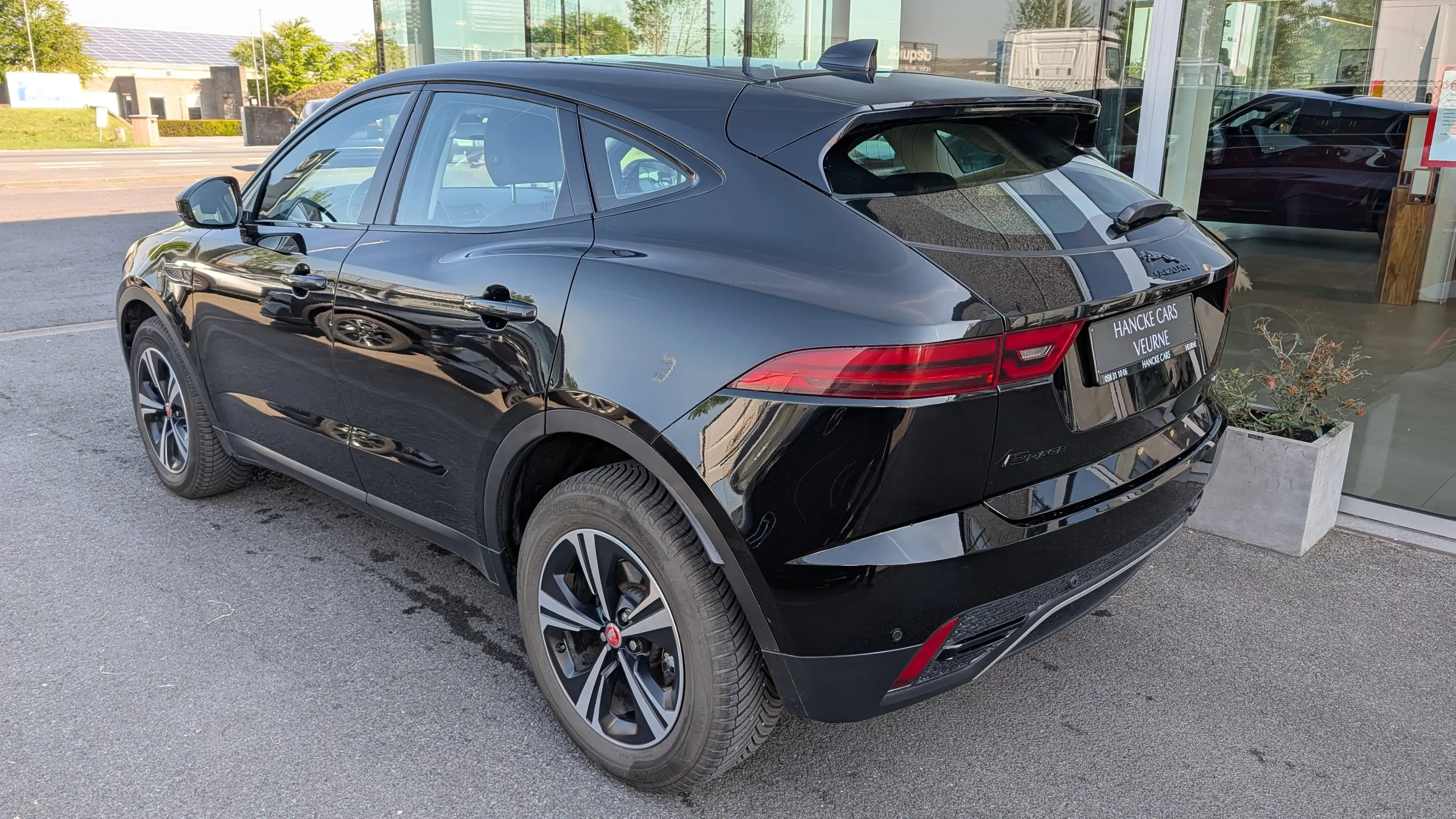 Jaguar E-Pace E-Pace AWD R-Dynamic Black Pack - Camera — photo 3