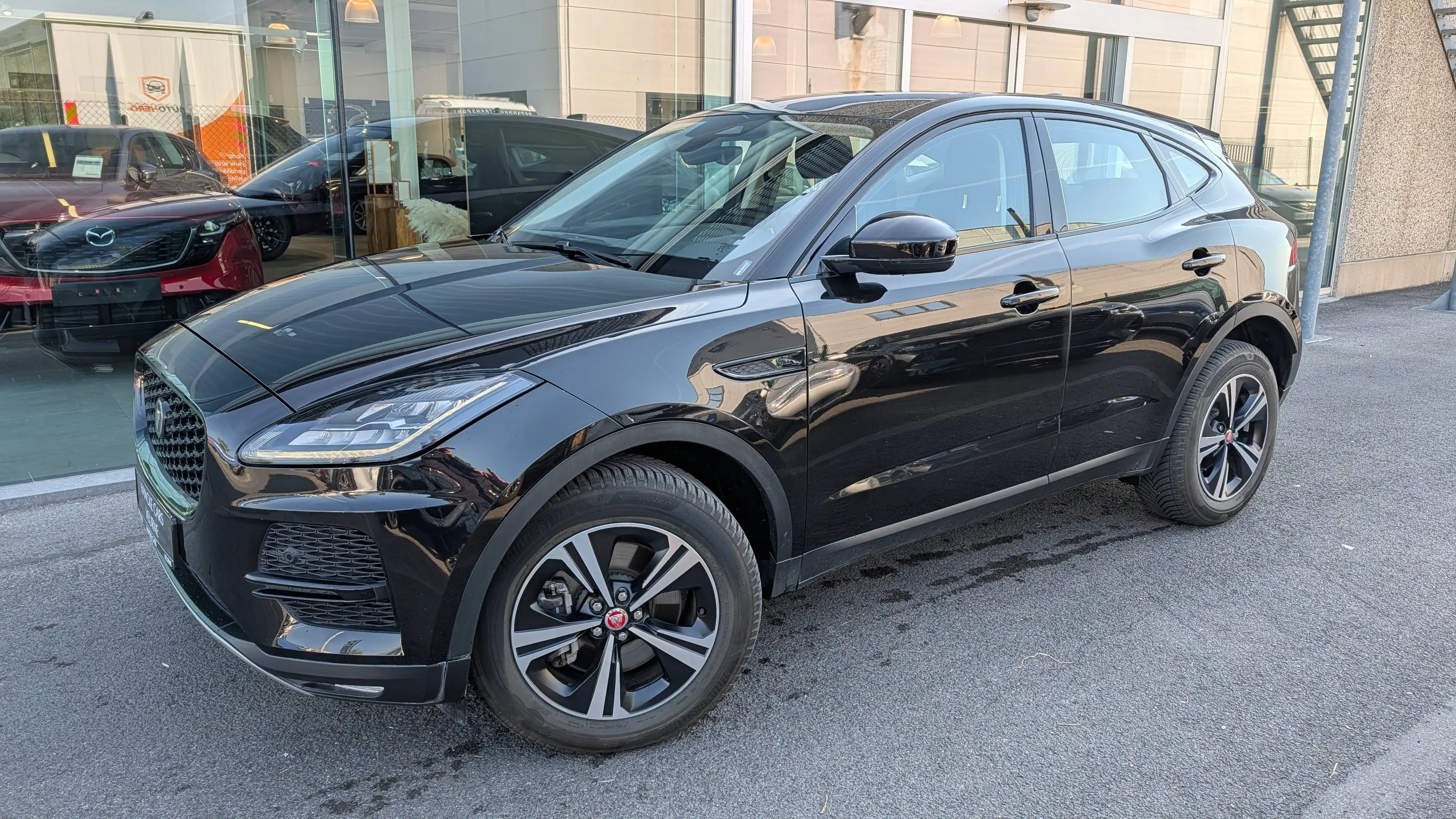 Jaguar E-Pace E-Pace AWD R-Dynamic Black Pack - Camera