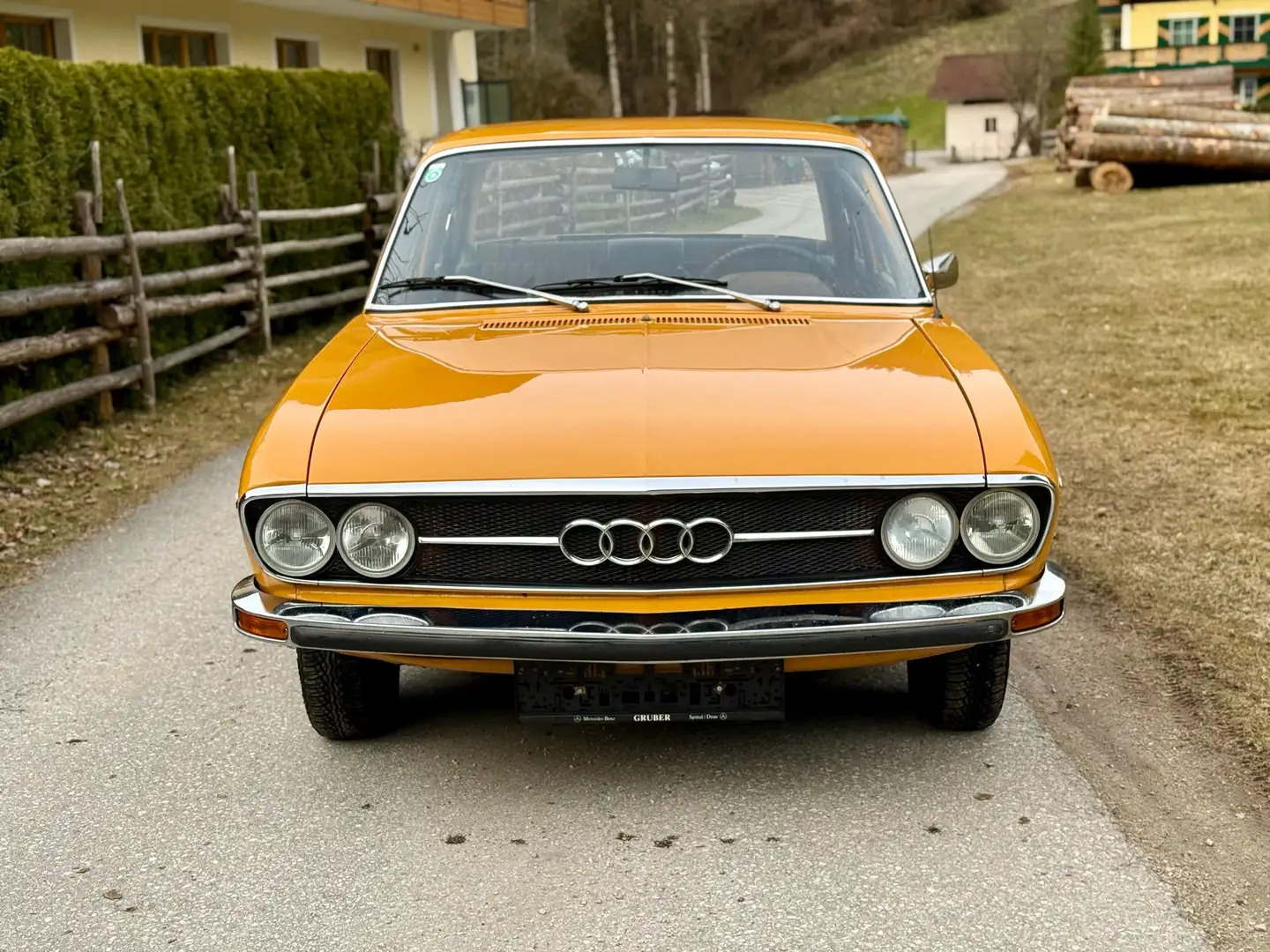 Audi 100 C1 Lim. Limousine Portocaliu - 2