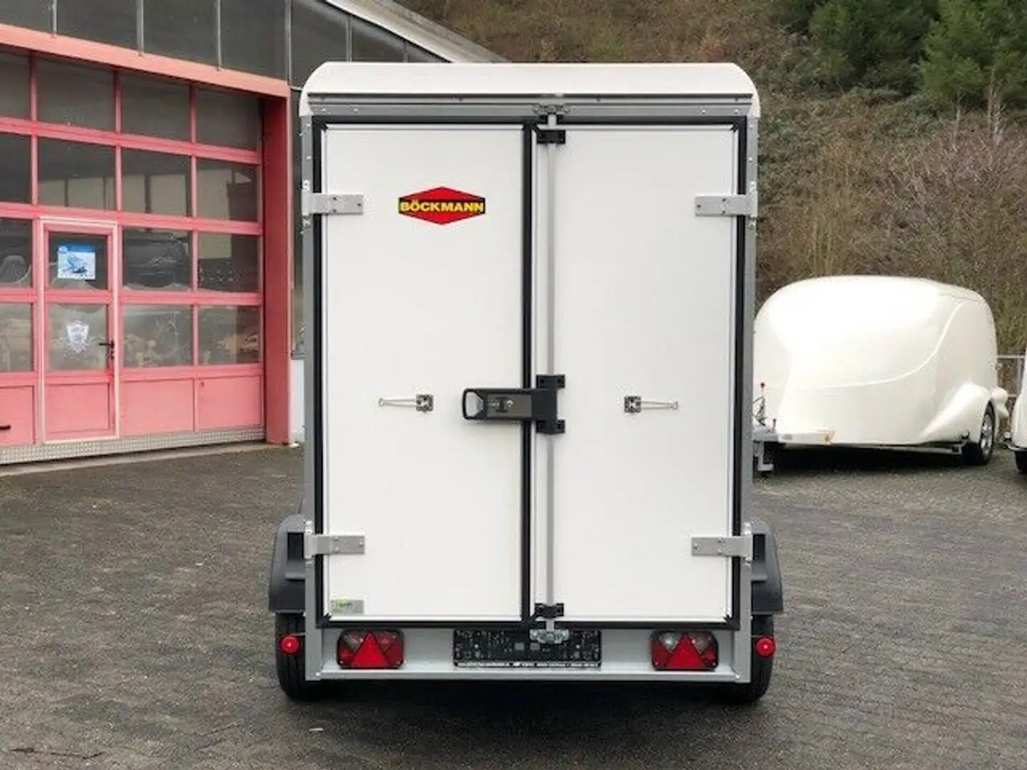 Böckmann KT 3015/27 M - 2.700kg - mit Flügeltüren - 2