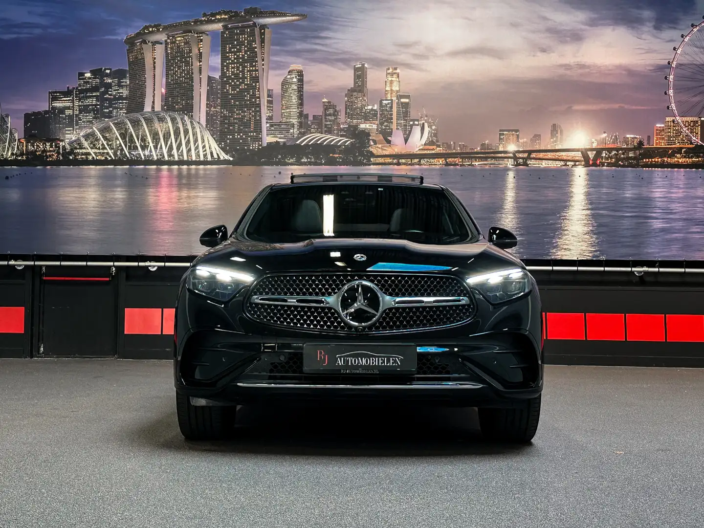 Mercedes-Benz GLC 300 Coupé 300e 4MATIC AMG 4WS|Memory|HeadUp|Trekhaak|L Blanc - 2