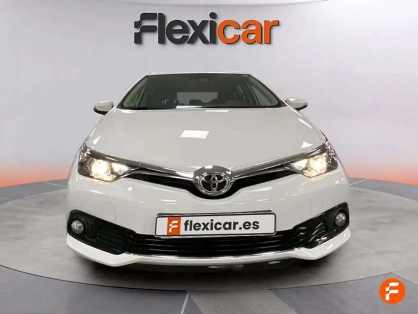 Toyota Auris 120T Active Blanco - 2
