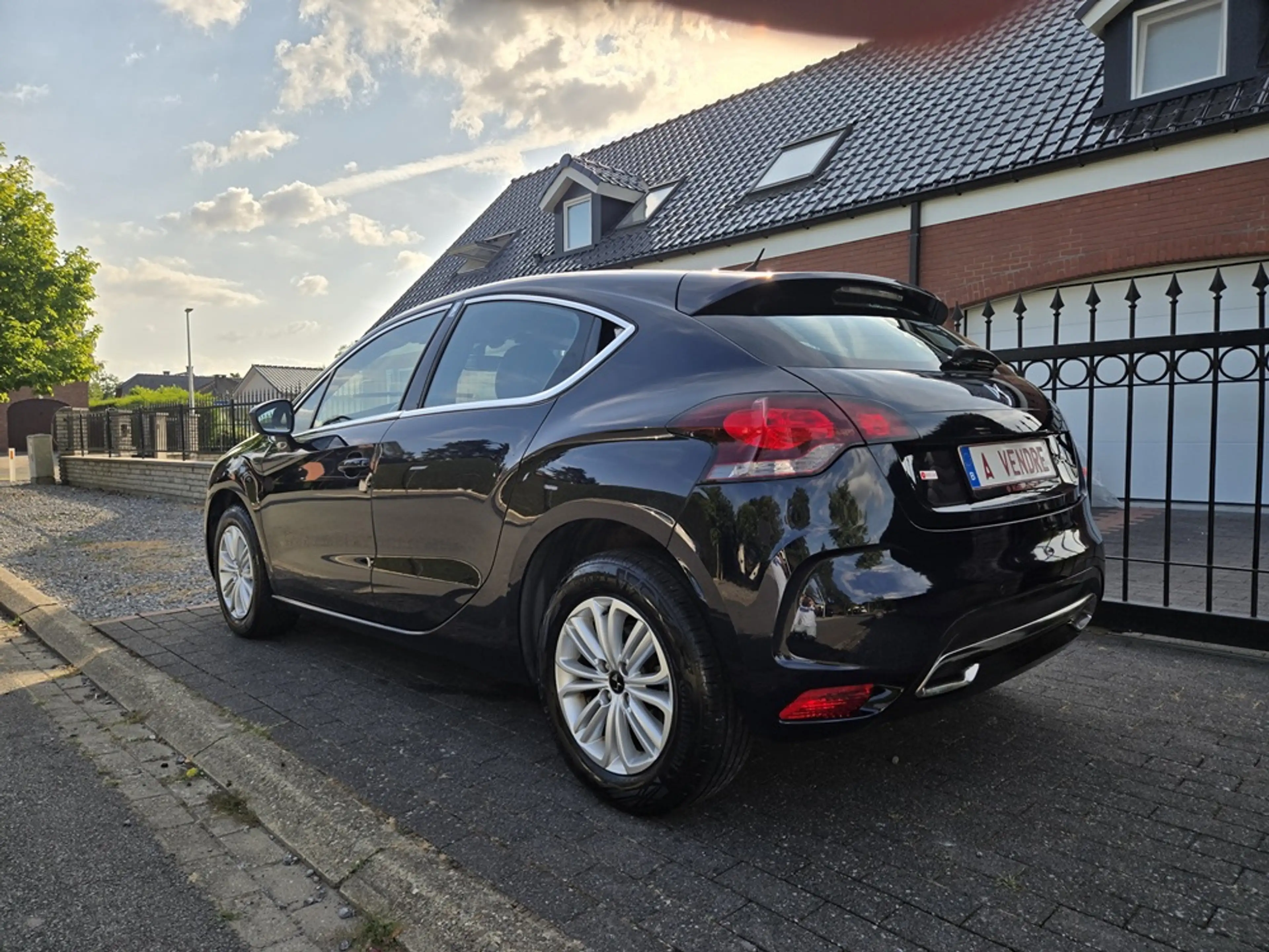 DS Automobiles DS 4 DS 4 1.2 PureTech Business GPS — photo 5