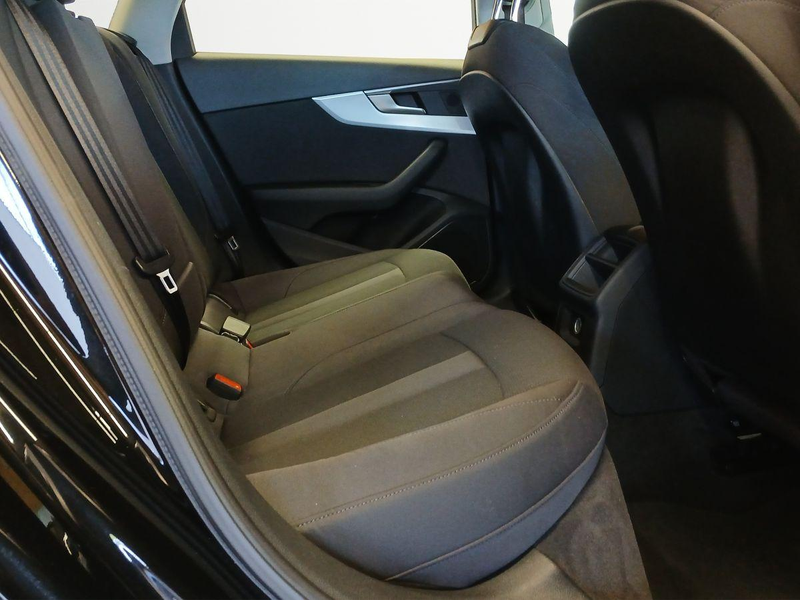 Audi A4 Avant 2.0 TDI Sport Navi Bluetooth Klima — photo 8