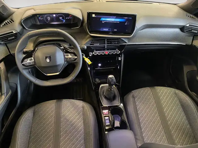 Peugeot 2008 view 6