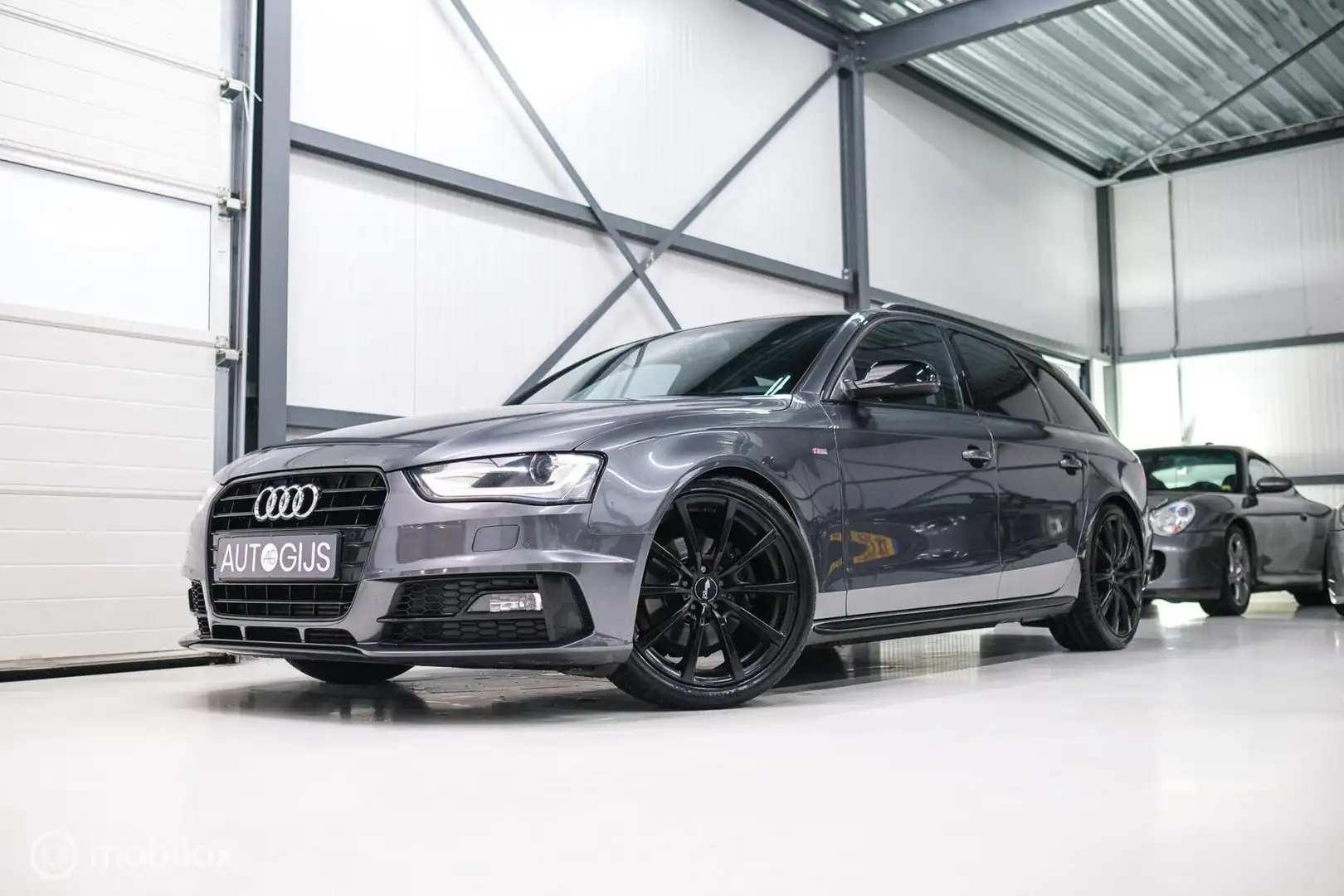 Audi A4 Avant 1.8 TFSI S Edition | Sportstoelen | NAP NL a Gris - 1