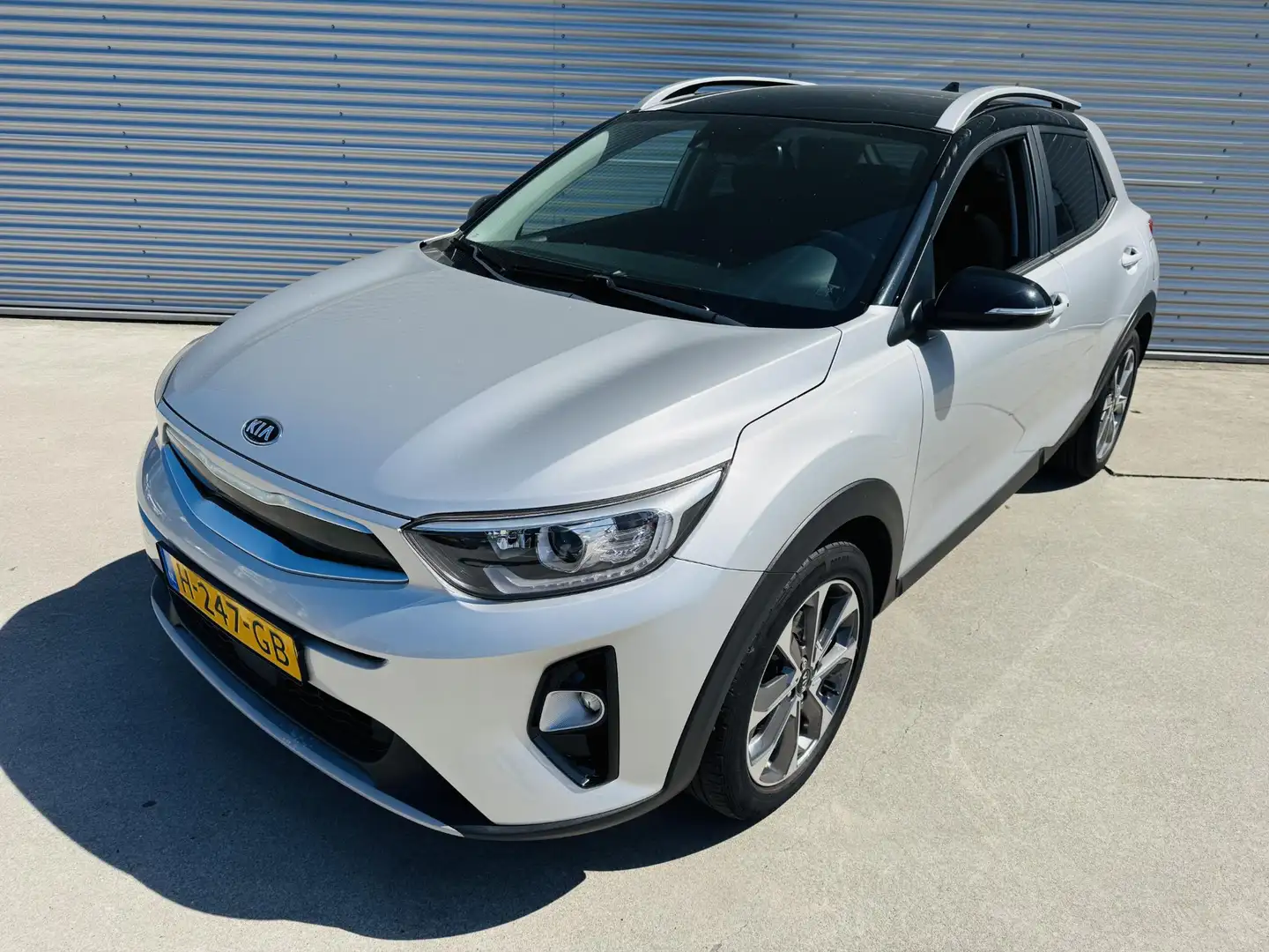 Kia Stonic 1.0 T-GDi DynamicPlusLine Keyless | Clima | Cruise Grijs - 2