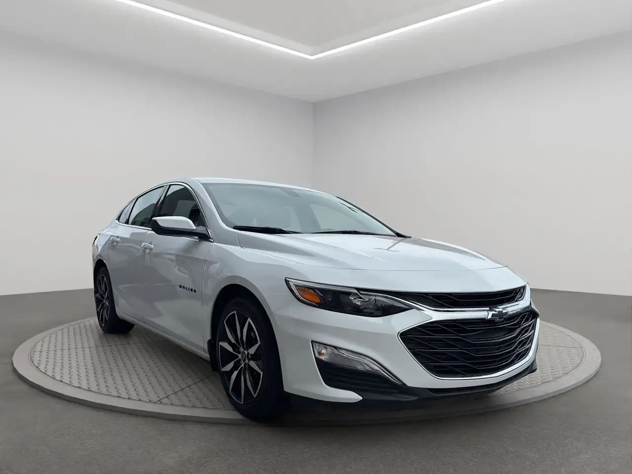 Chevrolet Malibu снимка Chevrolet Malibu