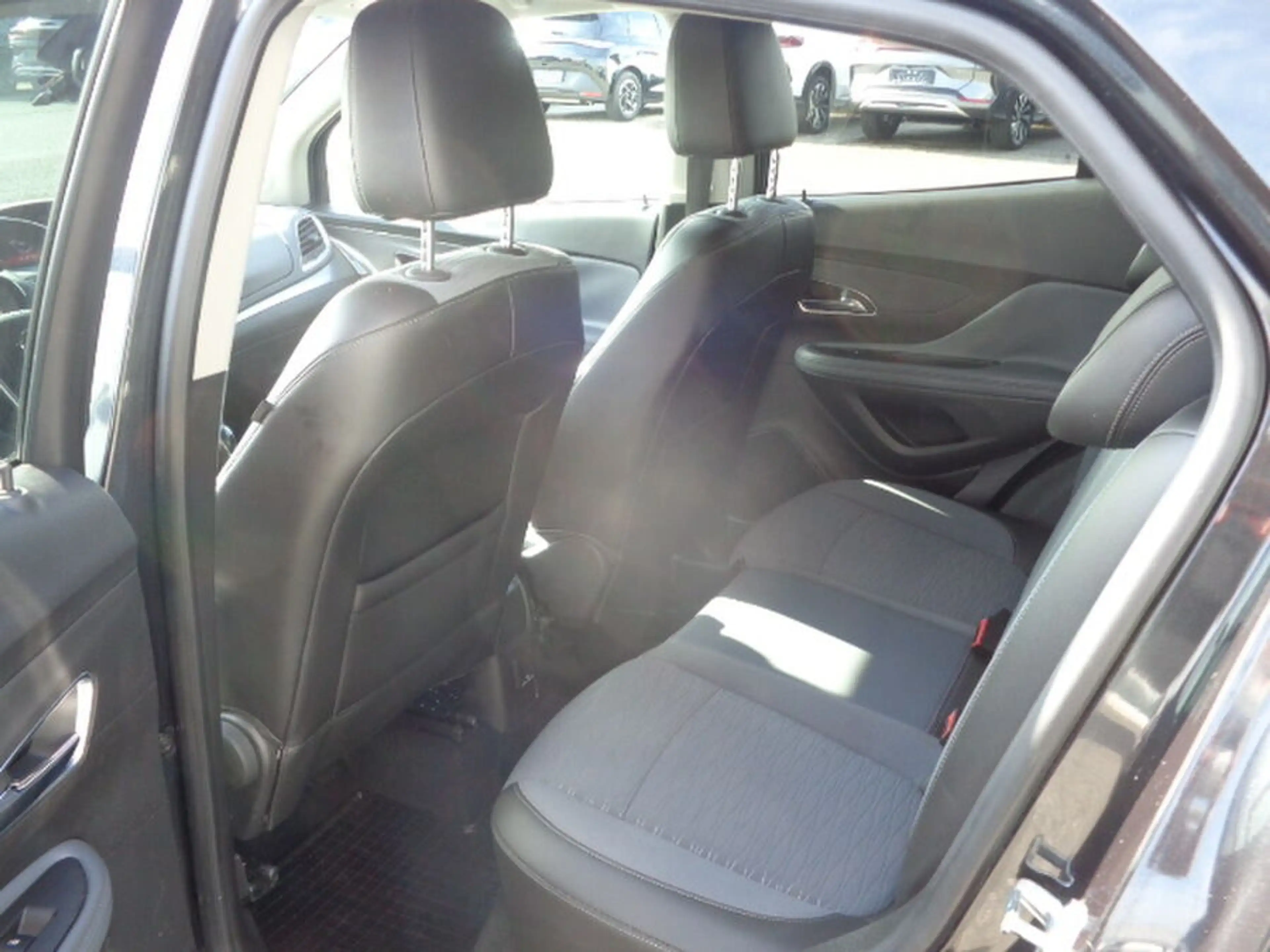 Opel Mokka 1,6 Cosmo — photo 7