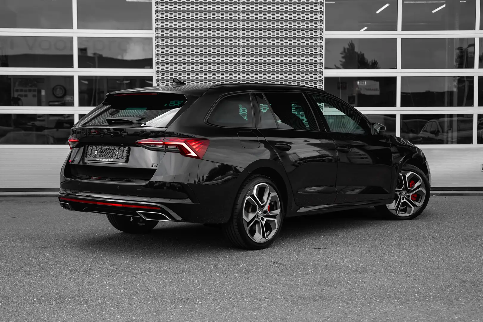 Skoda Octavia Combi 1.4TSI 245pk iV PHEV RS | Cruise Control | S Zwart - 2