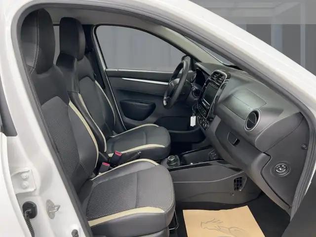 Dacia Spring view 8