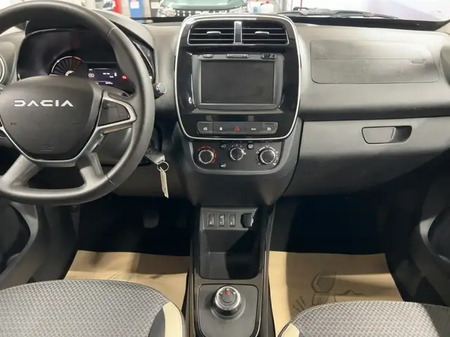 Dacia Spring view 12