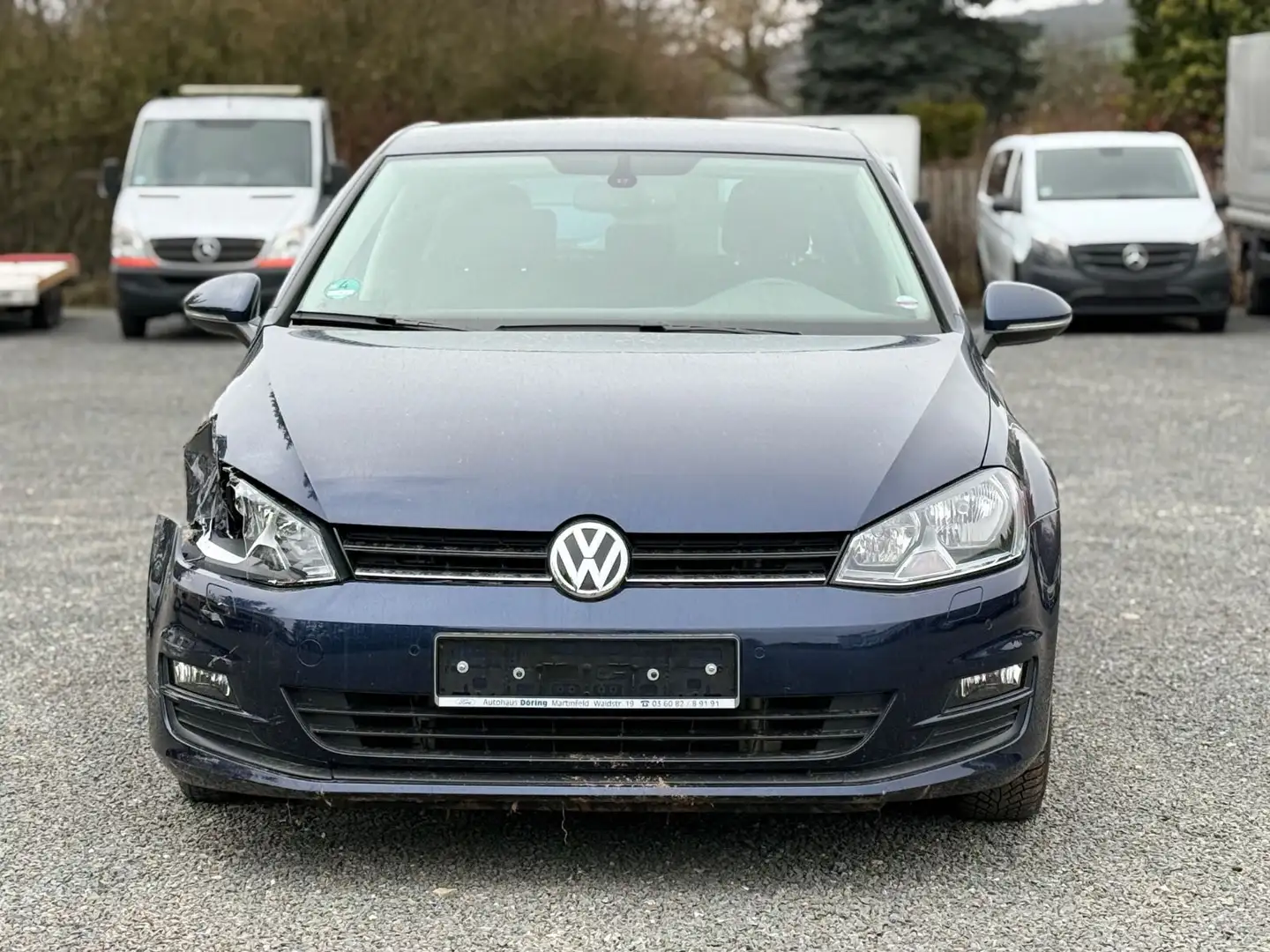 Volkswagen Golf VII Lim.*NAVI*SHZ*1.HAND*PDC*EURO5* Azul - 2