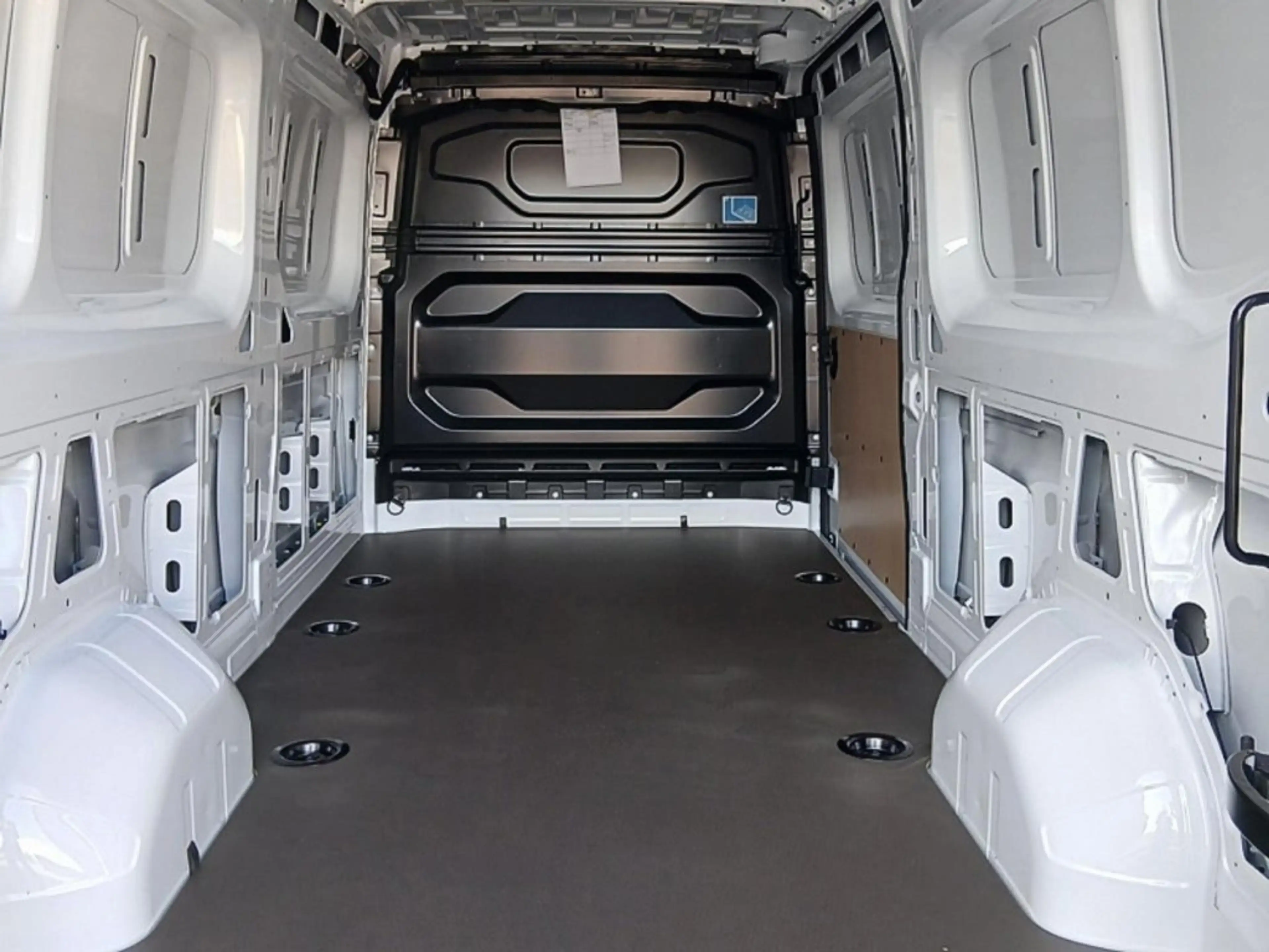 Nissan Interstar TEKNA KaWa L3H2 35t dCi 150  6MT Tekna — photo 12