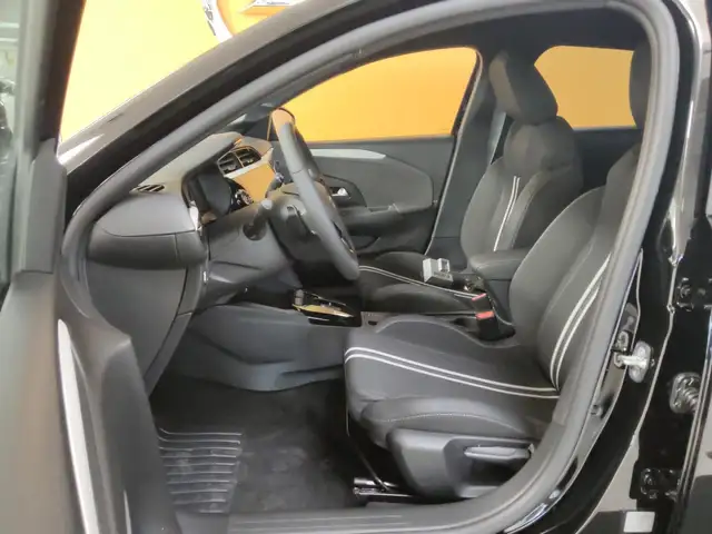 Opel Corsa view 8
