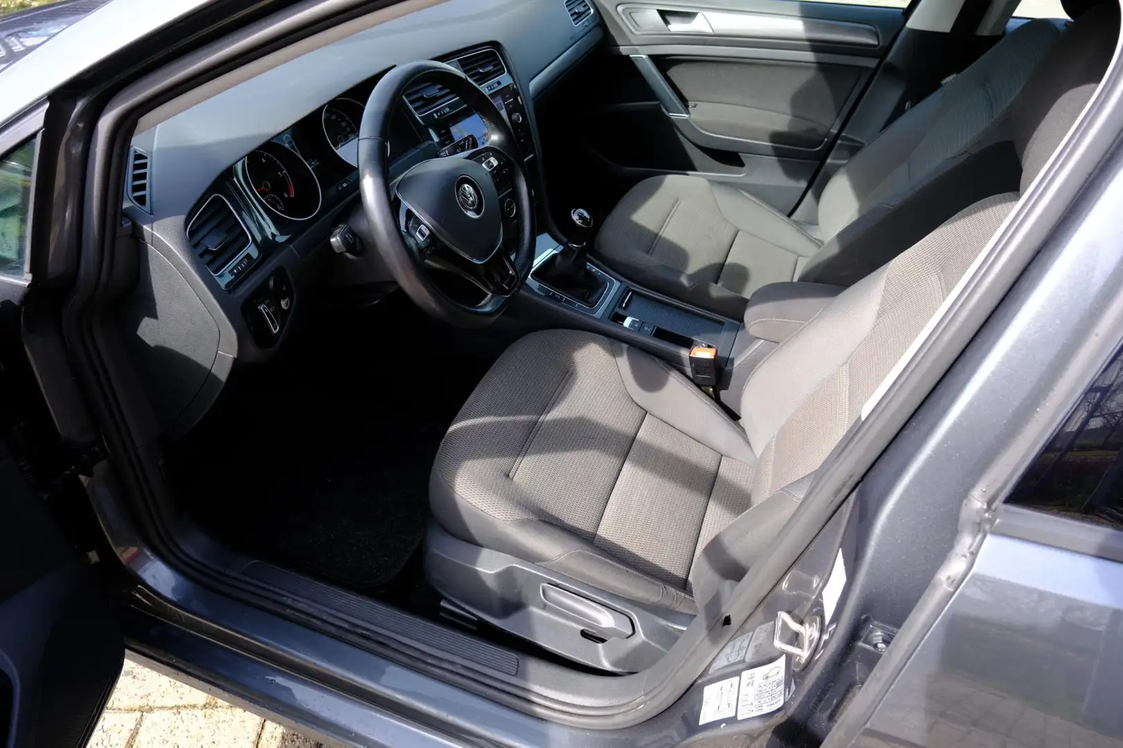 Volkswagen Golf Variant 1.6 TDI Comfortline Navi|Adapt.Cruise|LMV Grijs - 2