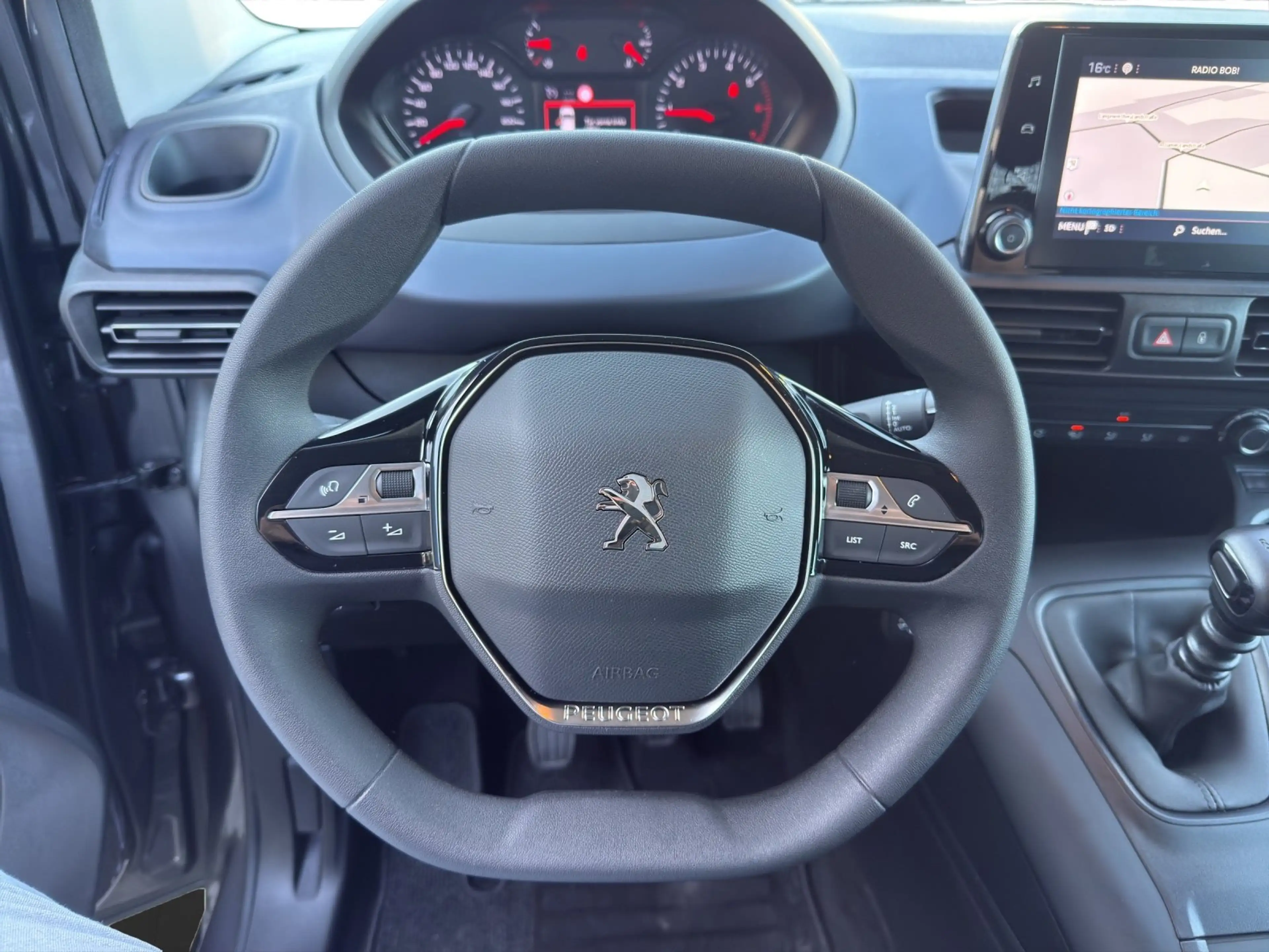 Peugeot Rifter 1.2 PureTech 110 L2 S&S Allure N1 PDC — photo 12