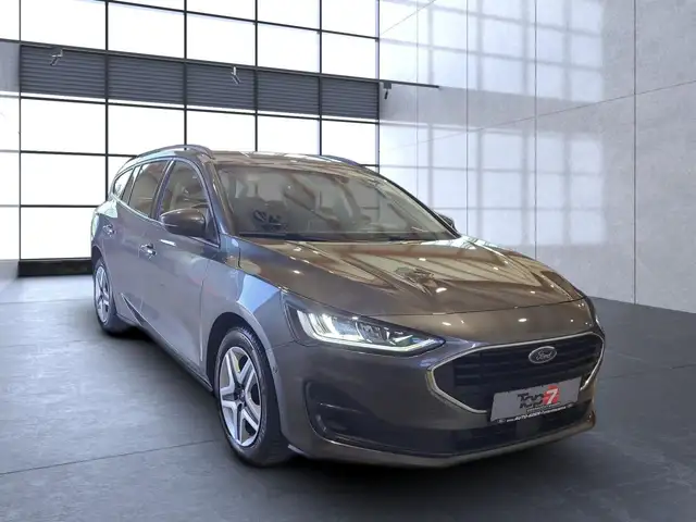 Ford Focus view 7