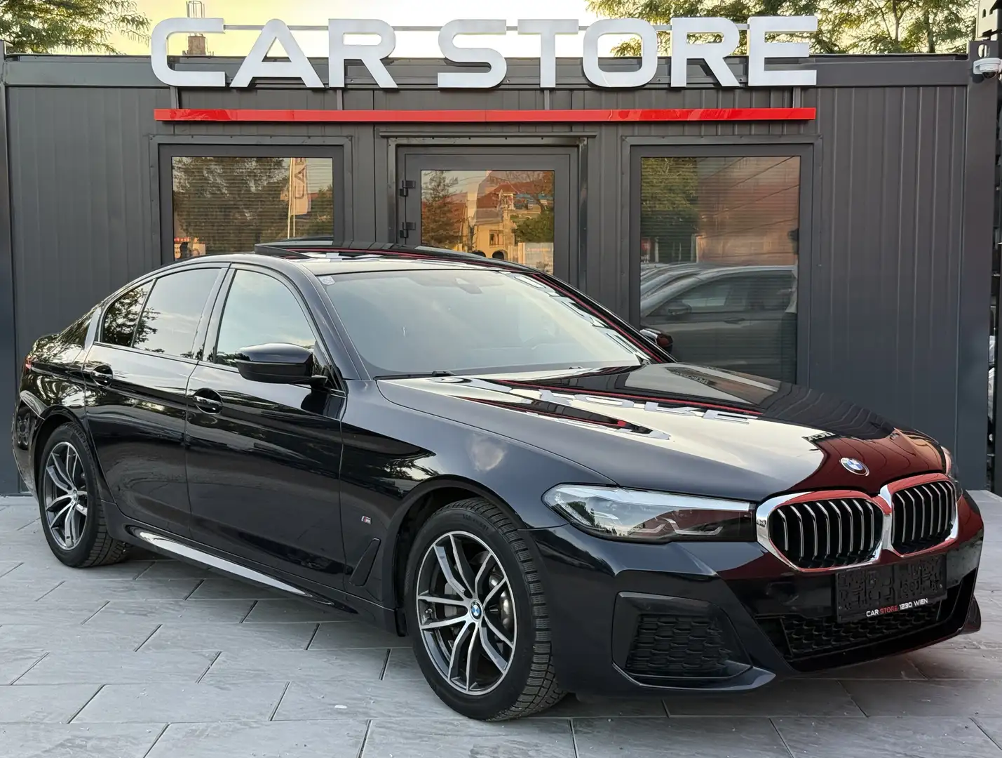 BMW 530 530i-xDrive|M-Sport|Schiebedach|Spurhalte|Kamera| Noir - 1