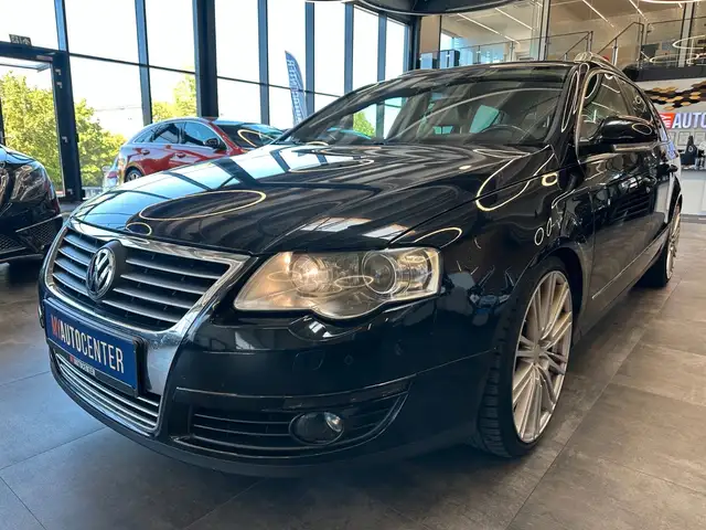 Volkswagen Passat view 4