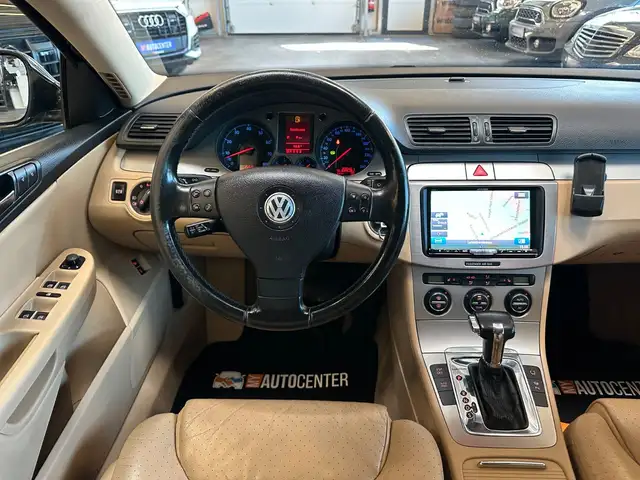 Volkswagen Passat view 8