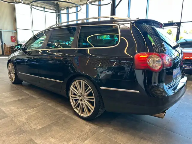 Volkswagen Passat view 25
