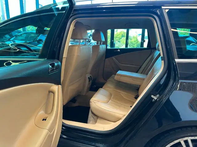 Volkswagen Passat view 30