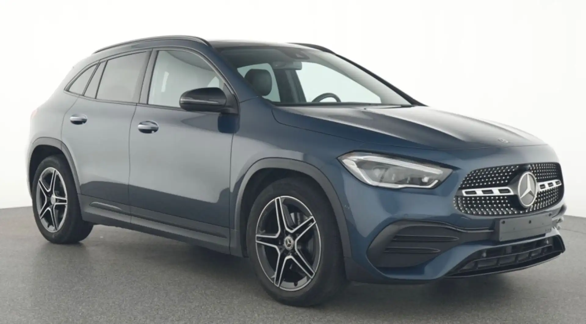 Mercedes-Benz GLA 180 d AMG PANO LEDER AMBI WIEDE LED KAM Blau - 2