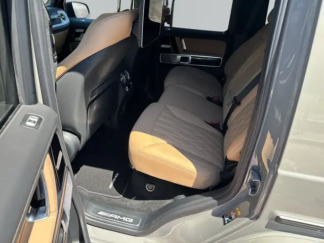 Mercedes-Benz G-Class view 10