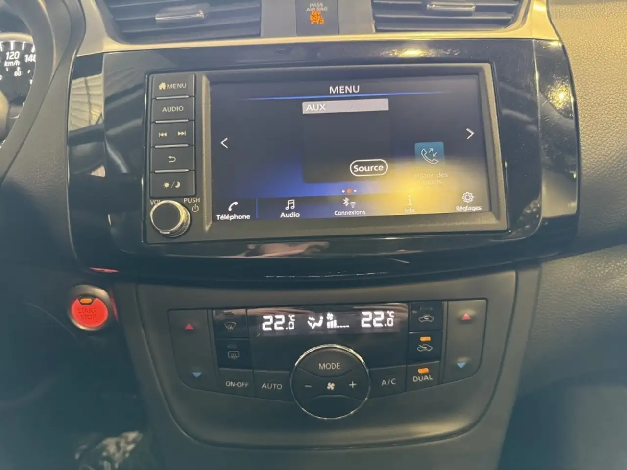 Nissan Sentra снимка Nissan Sentra