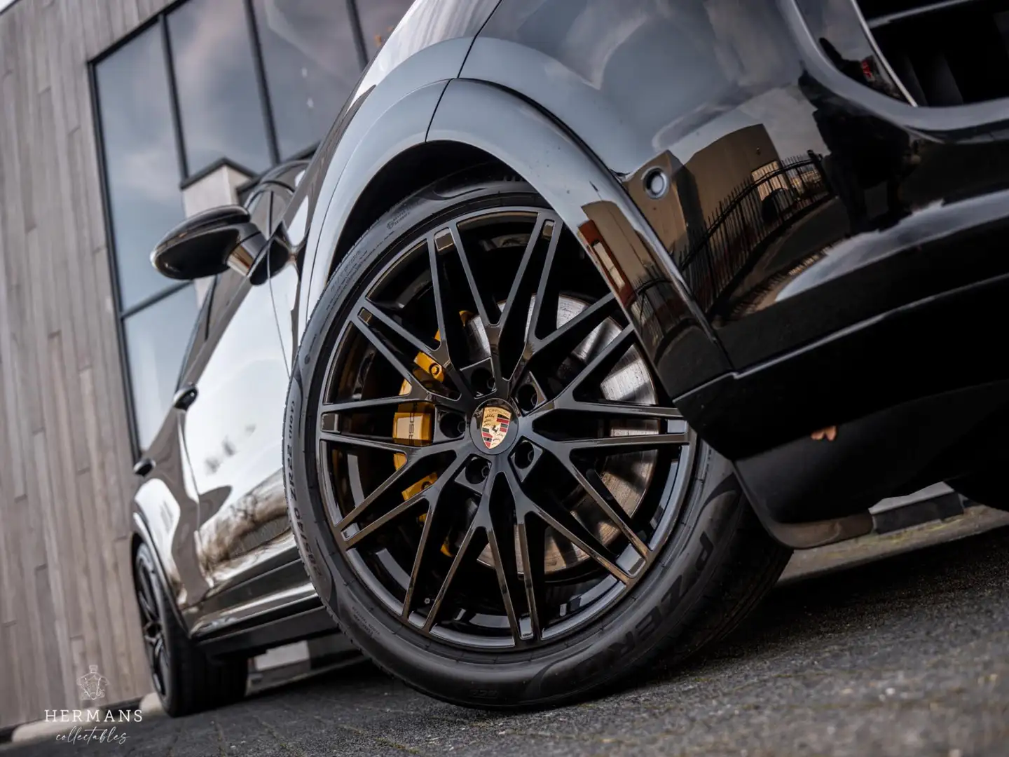 Porsche Cayenne Coupé 3.0 S E-Hybrid / Org. NL / 1st Owner / InnoD Schwarz - 2