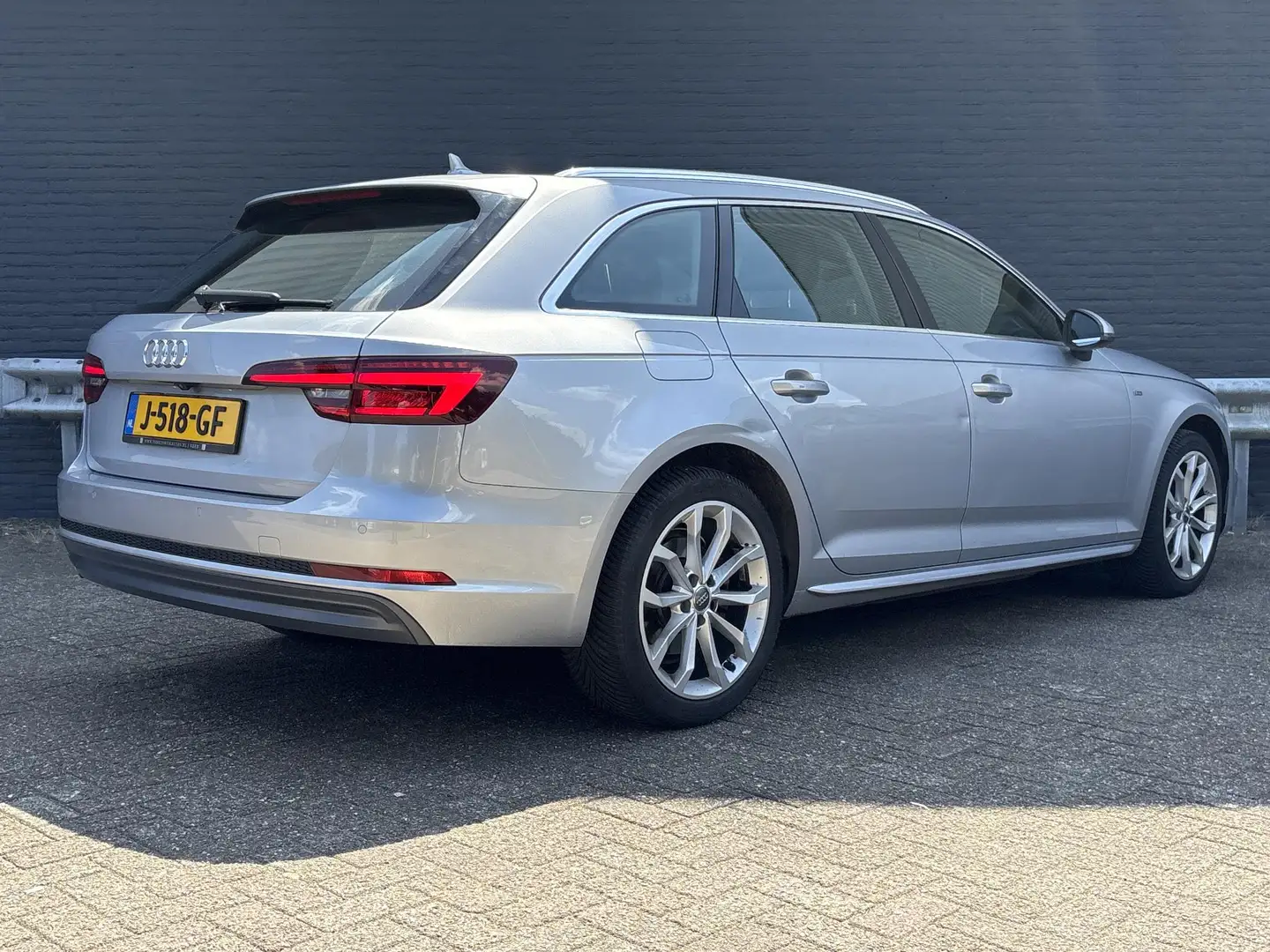 Audi A4 Avant 2.0 TDI Sport S line black edition | Leder | Gris - 2