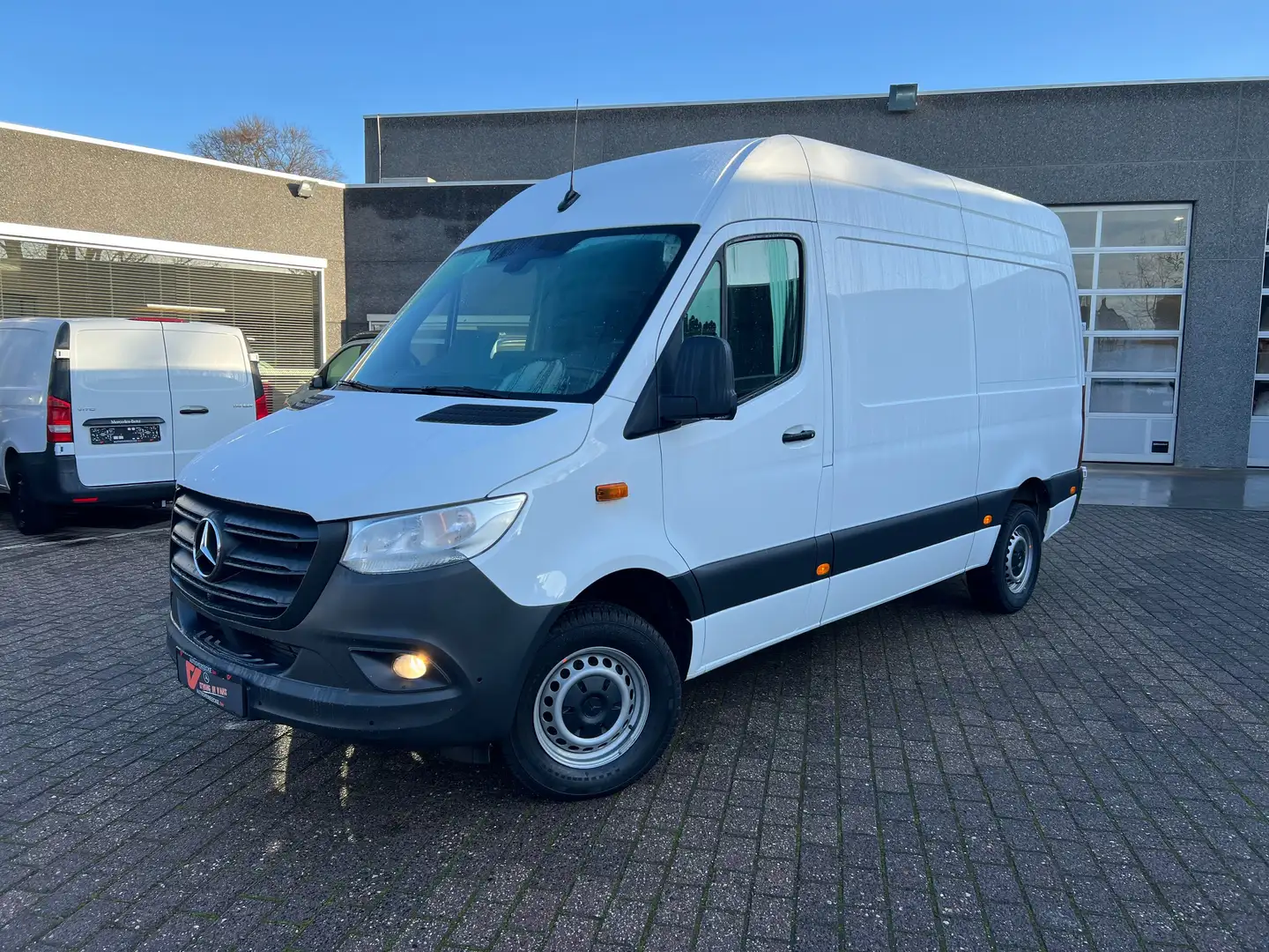 Mercedes-Benz Sprinter 317 L2H2 (€35.000ex) MBUX| 360 CAMERA | 3PL Blanc - 2