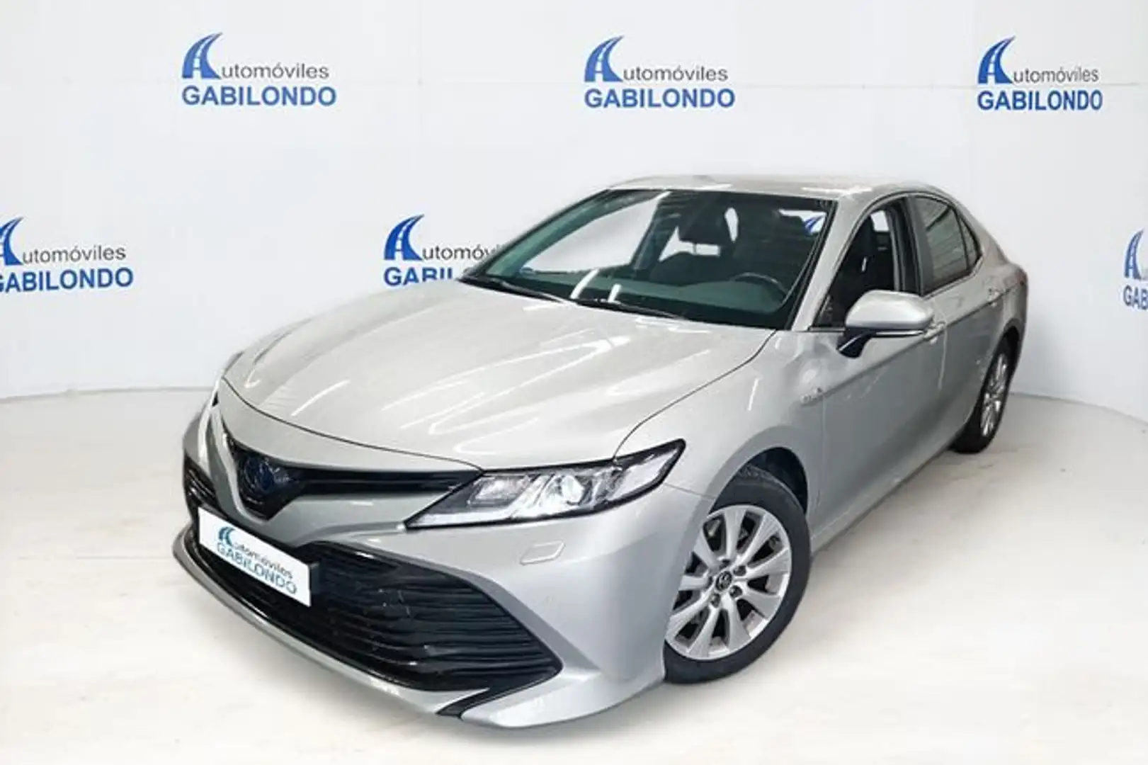 Toyota Camry 2.5 220H Advance Gris - 1