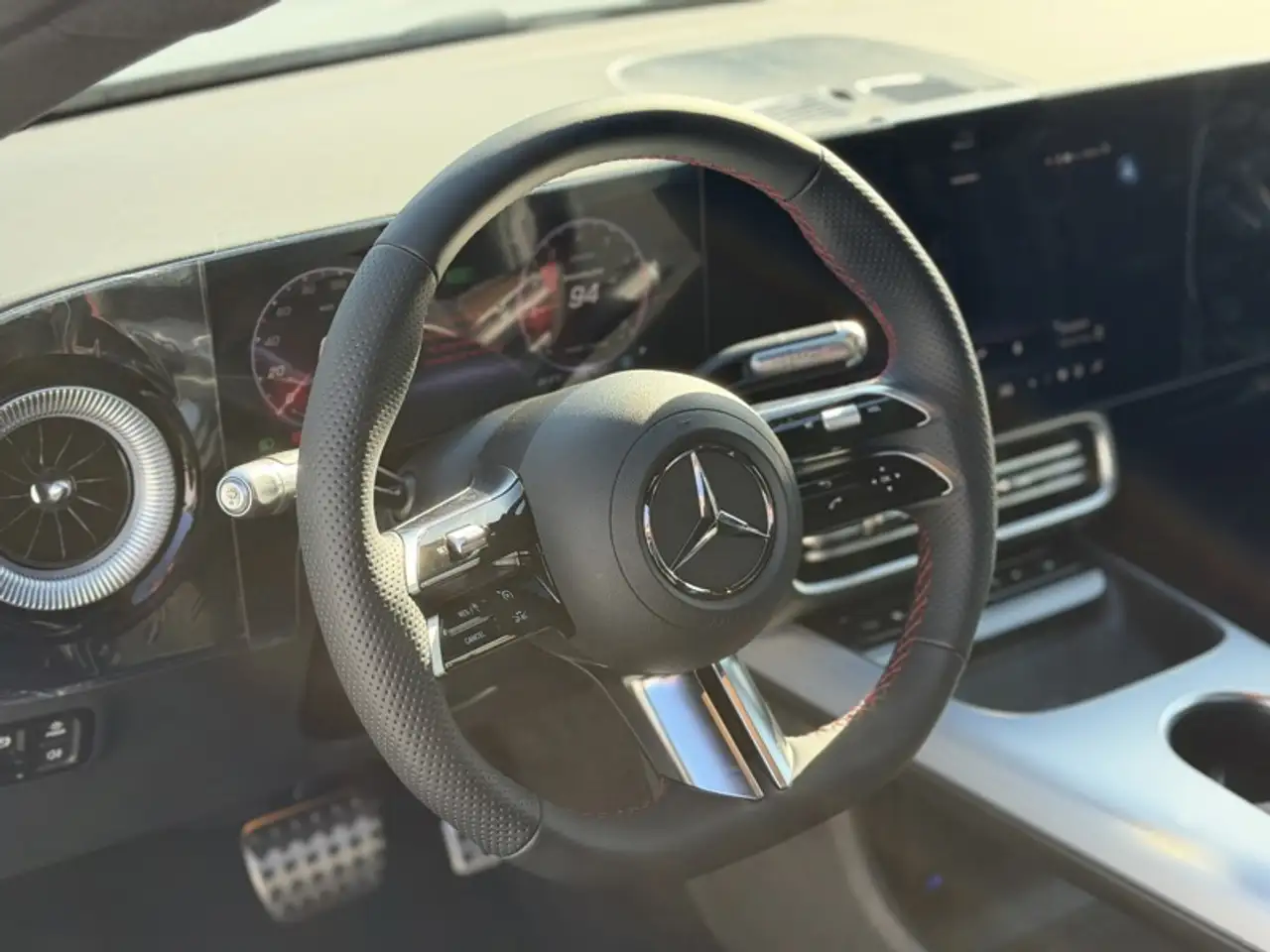 Mercedes-Benz CLA 2026 — фото 13