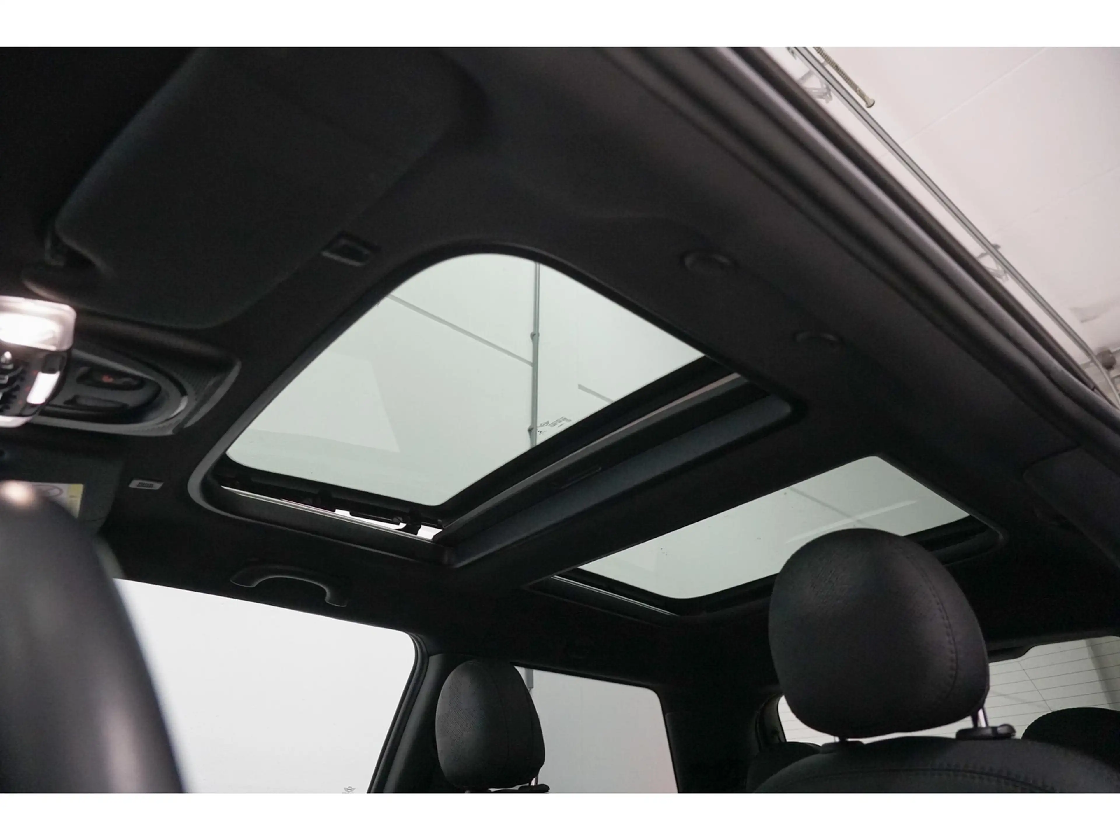 MINI John Cooper Works Mini 2.0 Panoramadak | Head Up | Comfort Access — photo 11