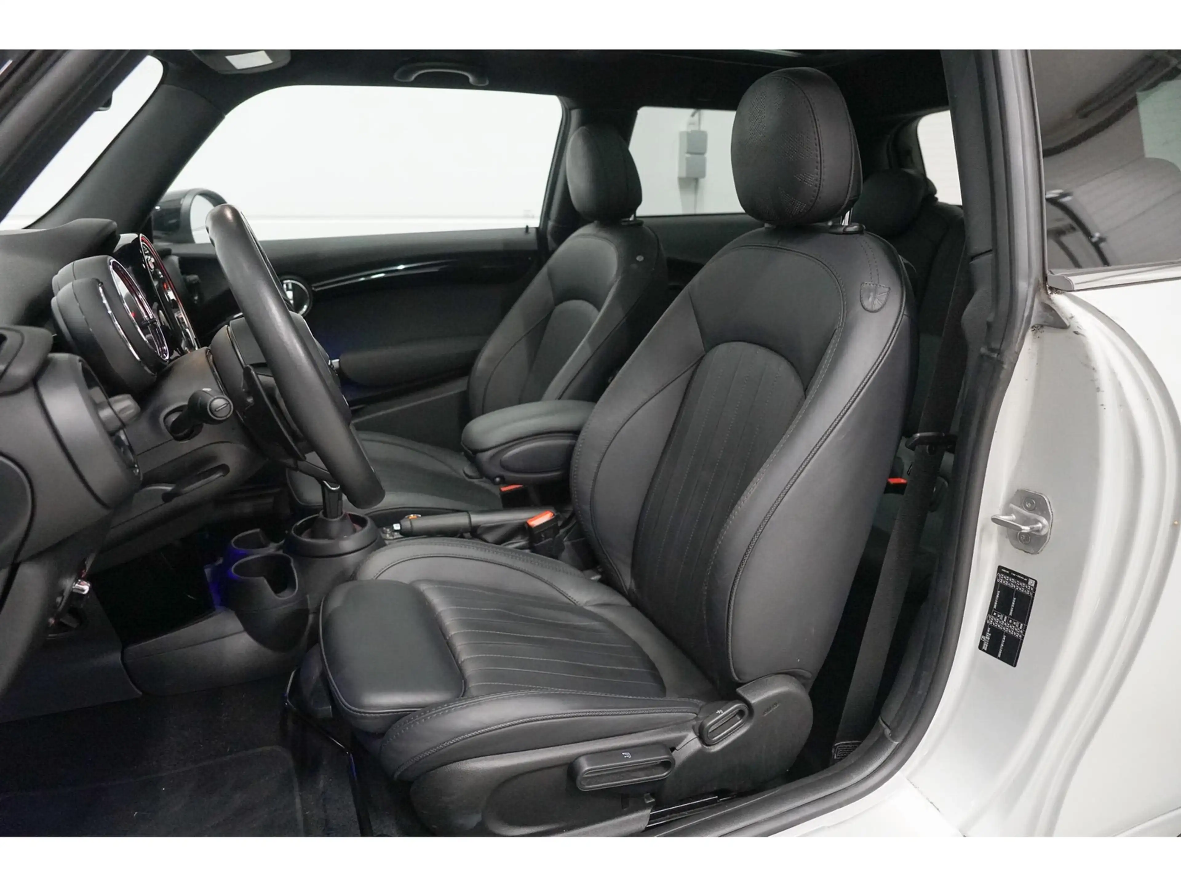 MINI John Cooper Works Mini 2.0 Panoramadak | Head Up | Comfort Access — photo 23