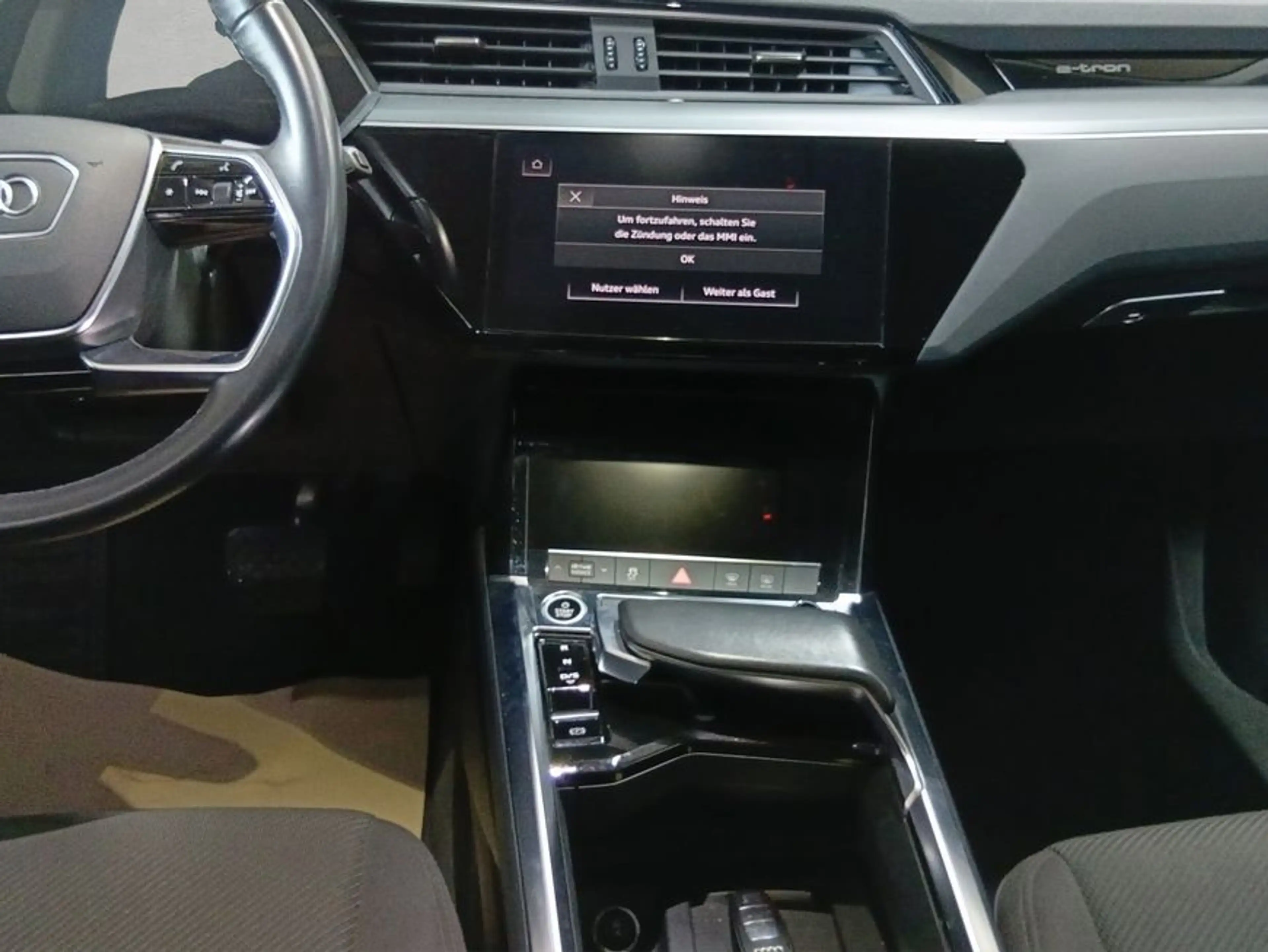 Audi e-tron 50 quattro — photo 14