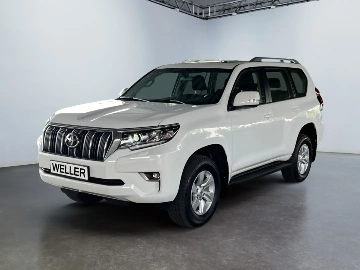 Toyota Land Cruiser 2.8 D-4D Comfort *GSD*LED*CAM*PDC* Weiß - 1