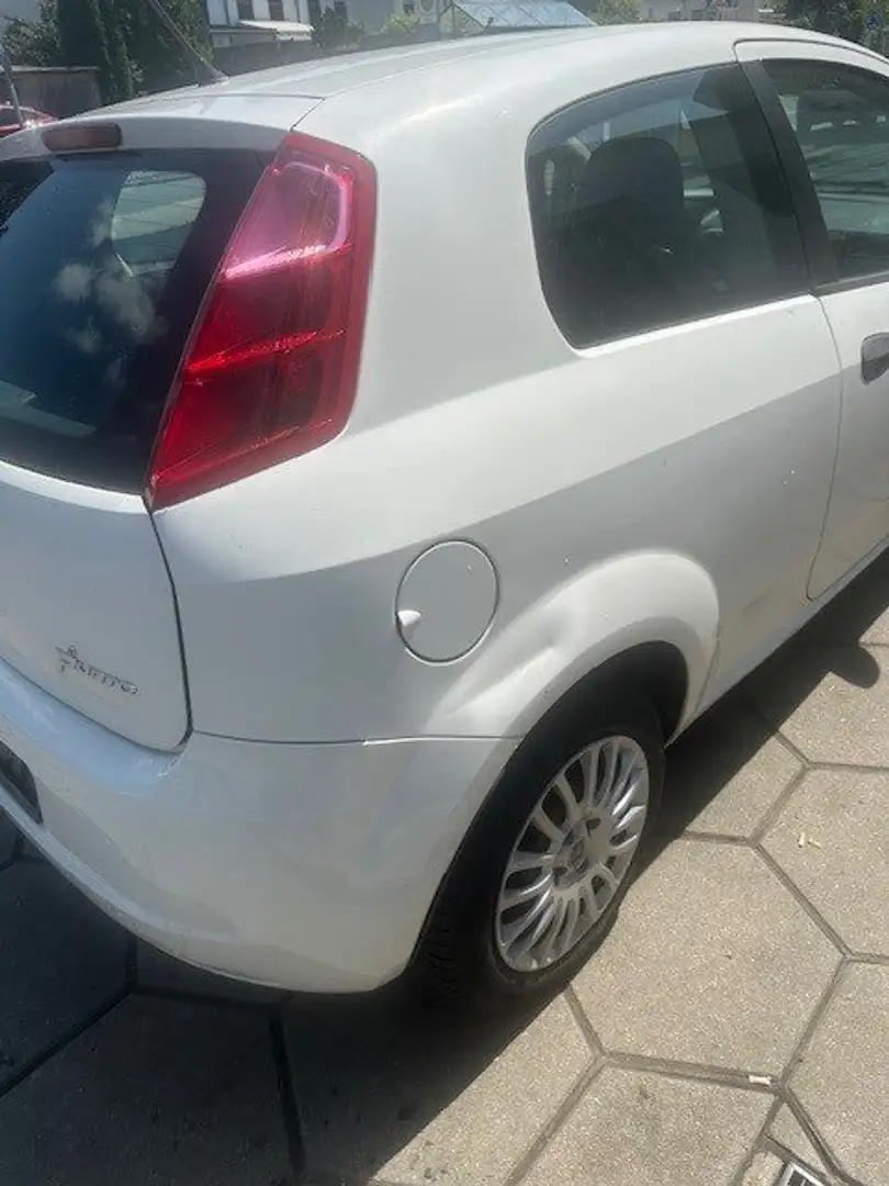Fiat Grande Punto Grande Punto  3-Türer 1.2 8V Dynamic Weiß - 2