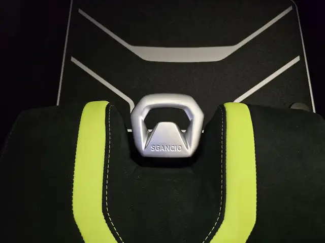 Lamborghini Huracan view 15