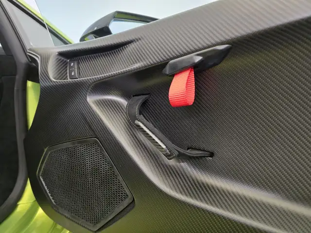 Lamborghini Huracan view 12