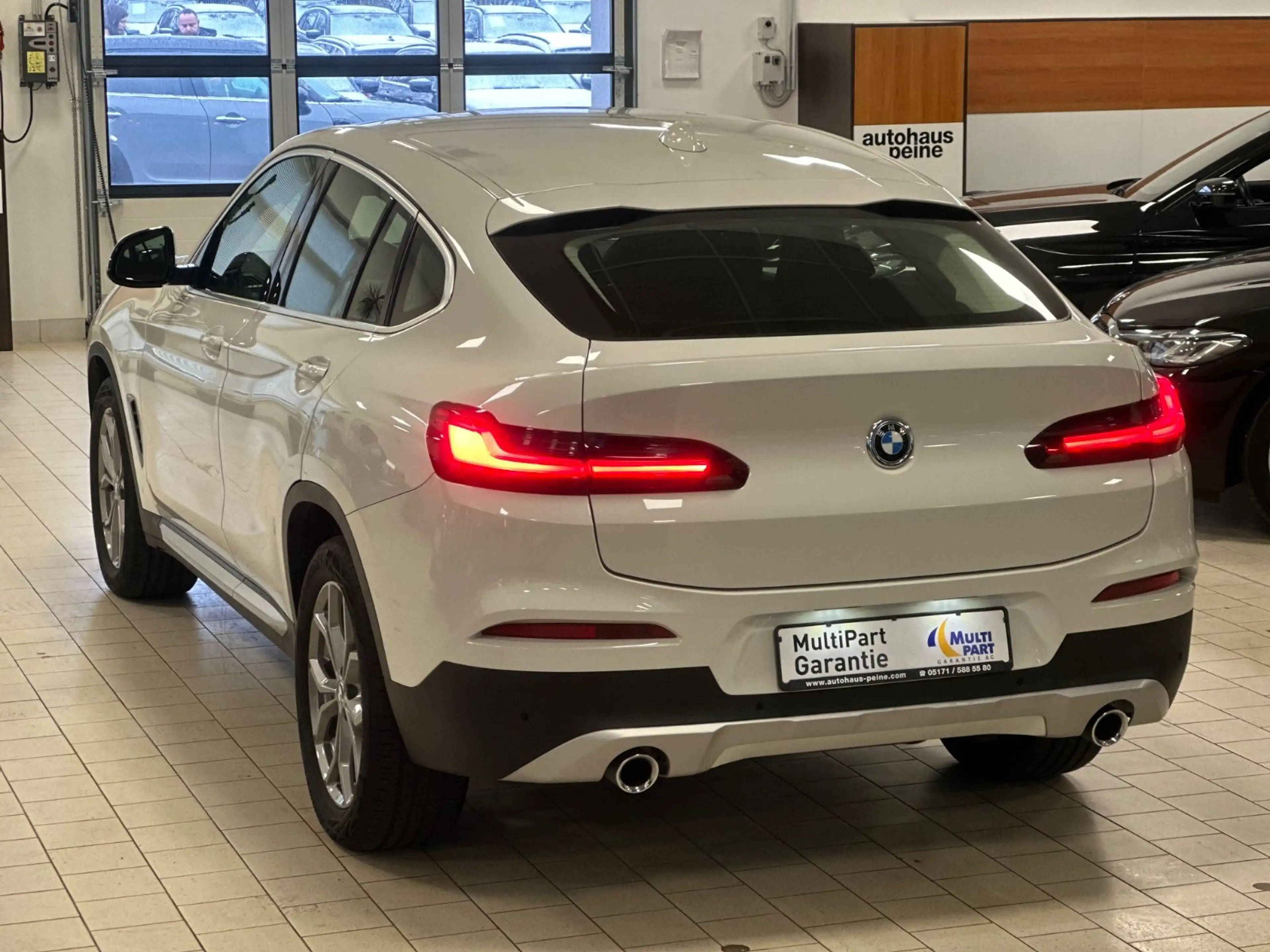 BMW X4 xDrive 20d xLine Aut/Navi/SportSitze/LED/Spor — photo 2