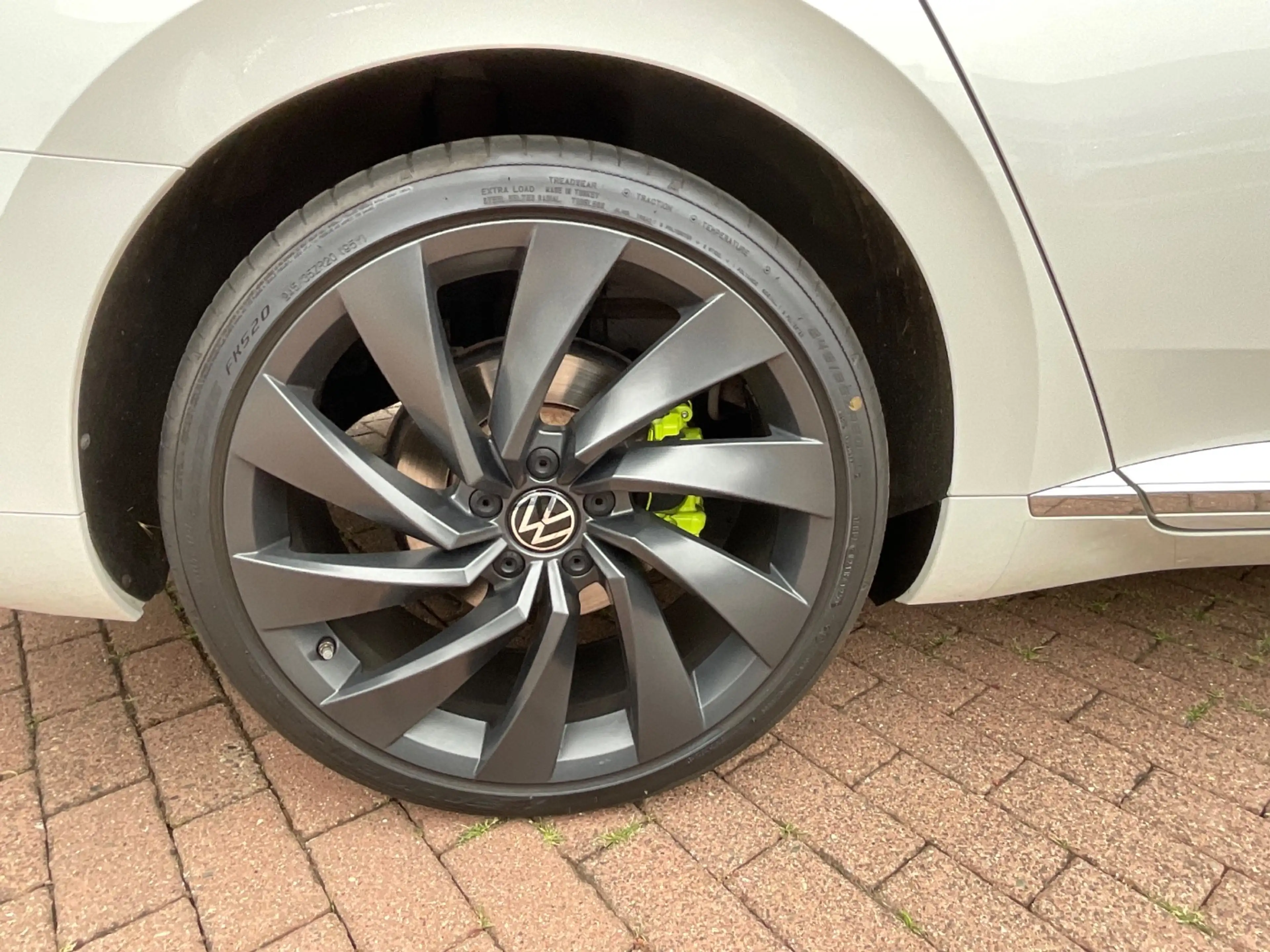 Volkswagen Arteon SB 2.0 TDI 4Motion R-Line ACC+AHK+LED+SD — photo 13