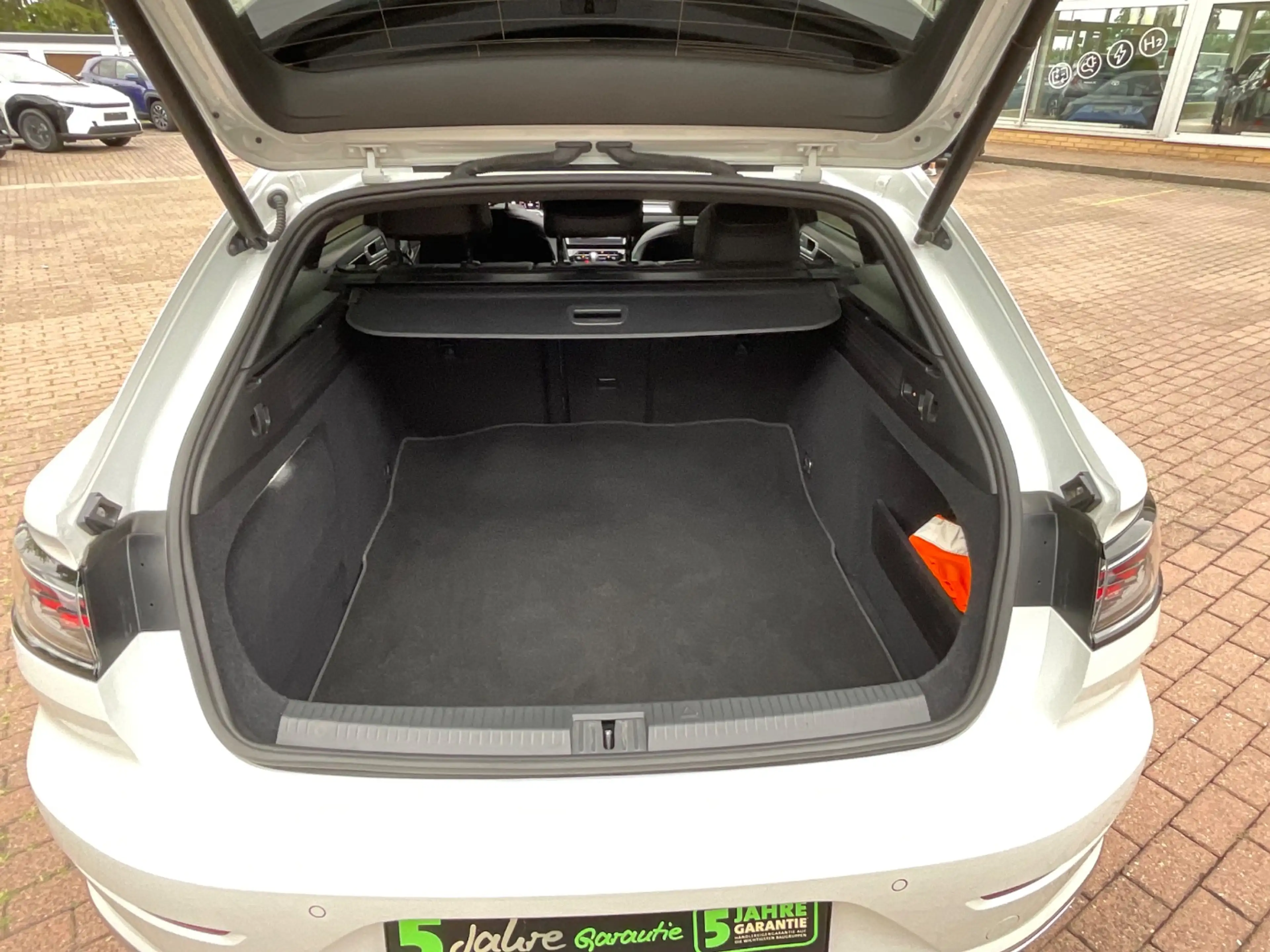 Volkswagen Arteon SB 2.0 TDI 4Motion R-Line ACC+AHK+LED+SD — photo 11