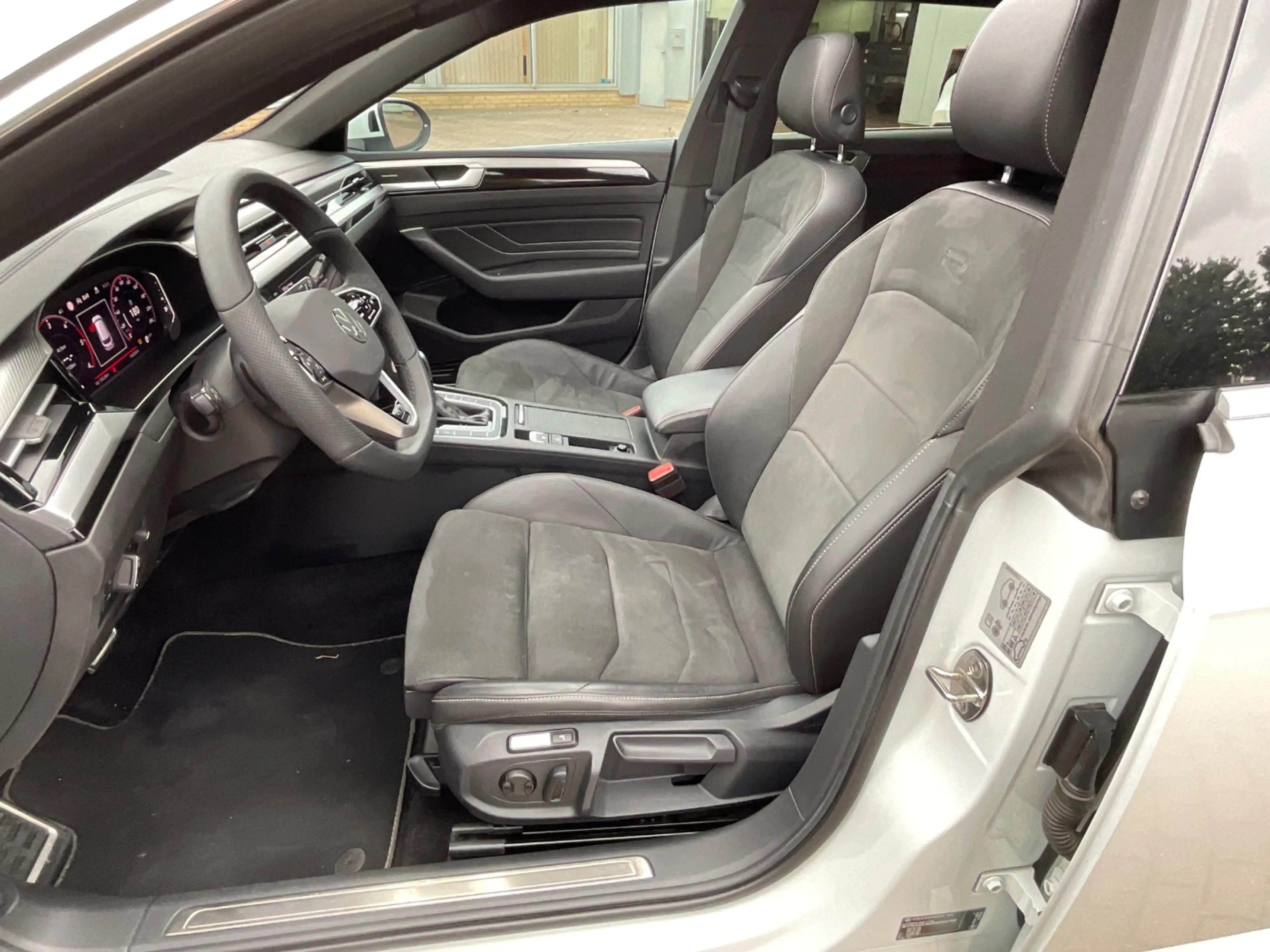 Volkswagen Arteon SB 2.0 TDI 4Motion R-Line ACC+AHK+LED+SD — photo 14