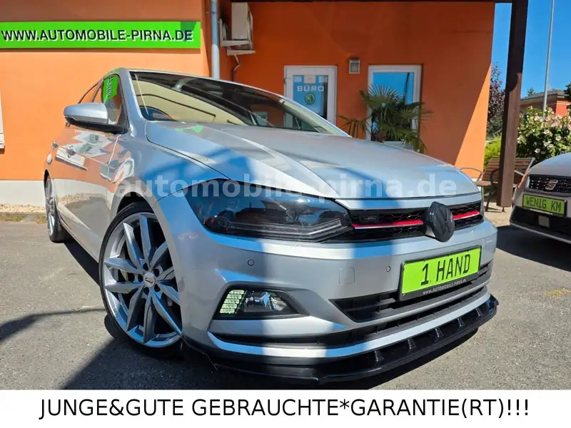 VOLKSWAGEN Polo